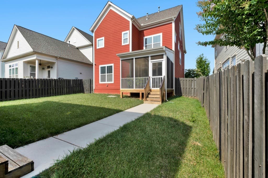 Backyard before redesign